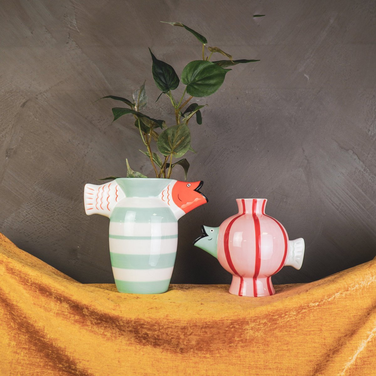 Vase - Fish -Dolomit -Mint/Weiß/Orange -23x12.5x21cm